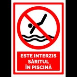 Semn este interzis saritul in piscina